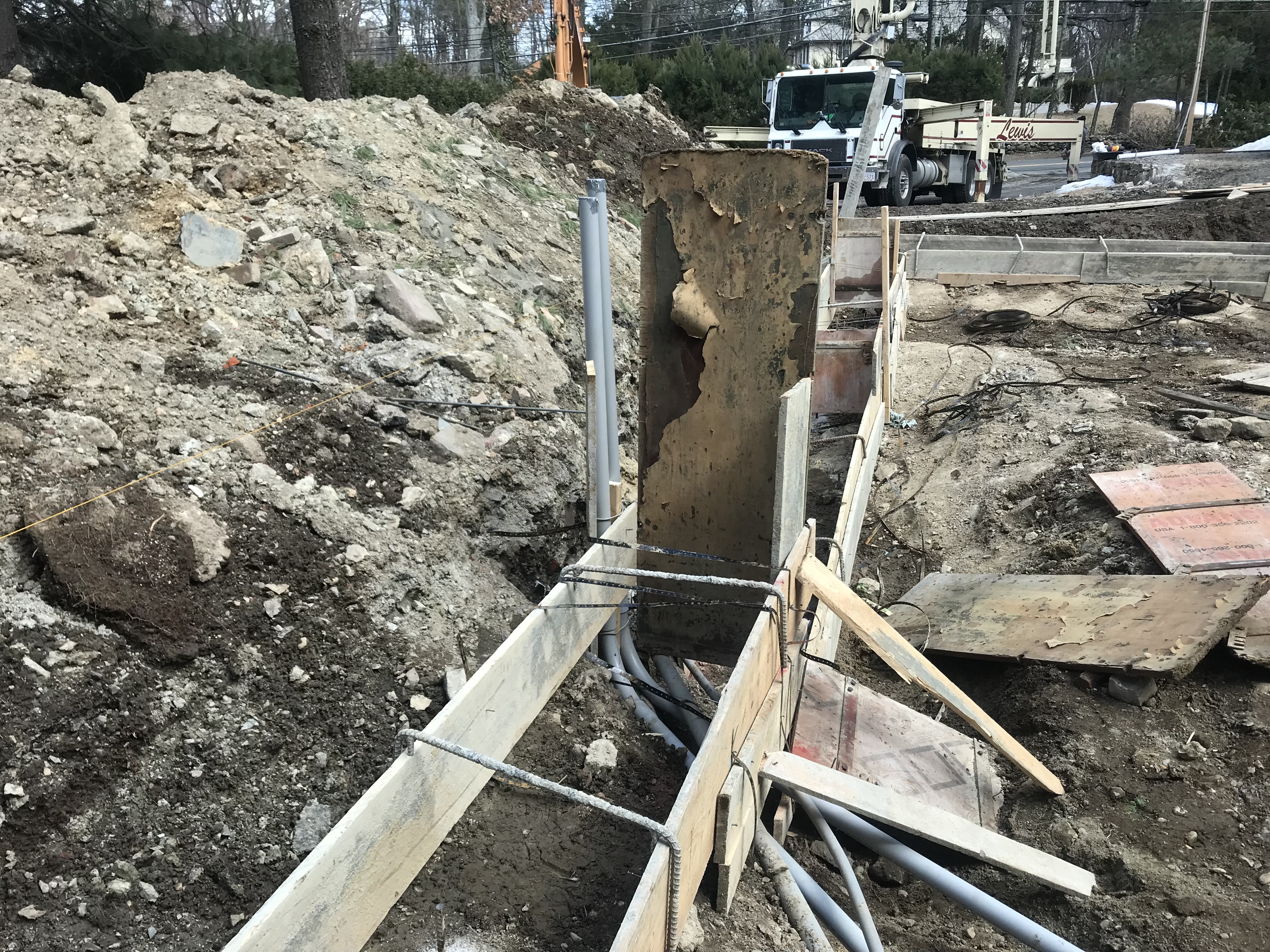 400A service underground trench
